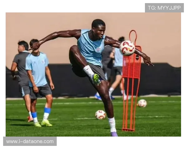 盖伊身价再跌幸靠组织盘活原帅